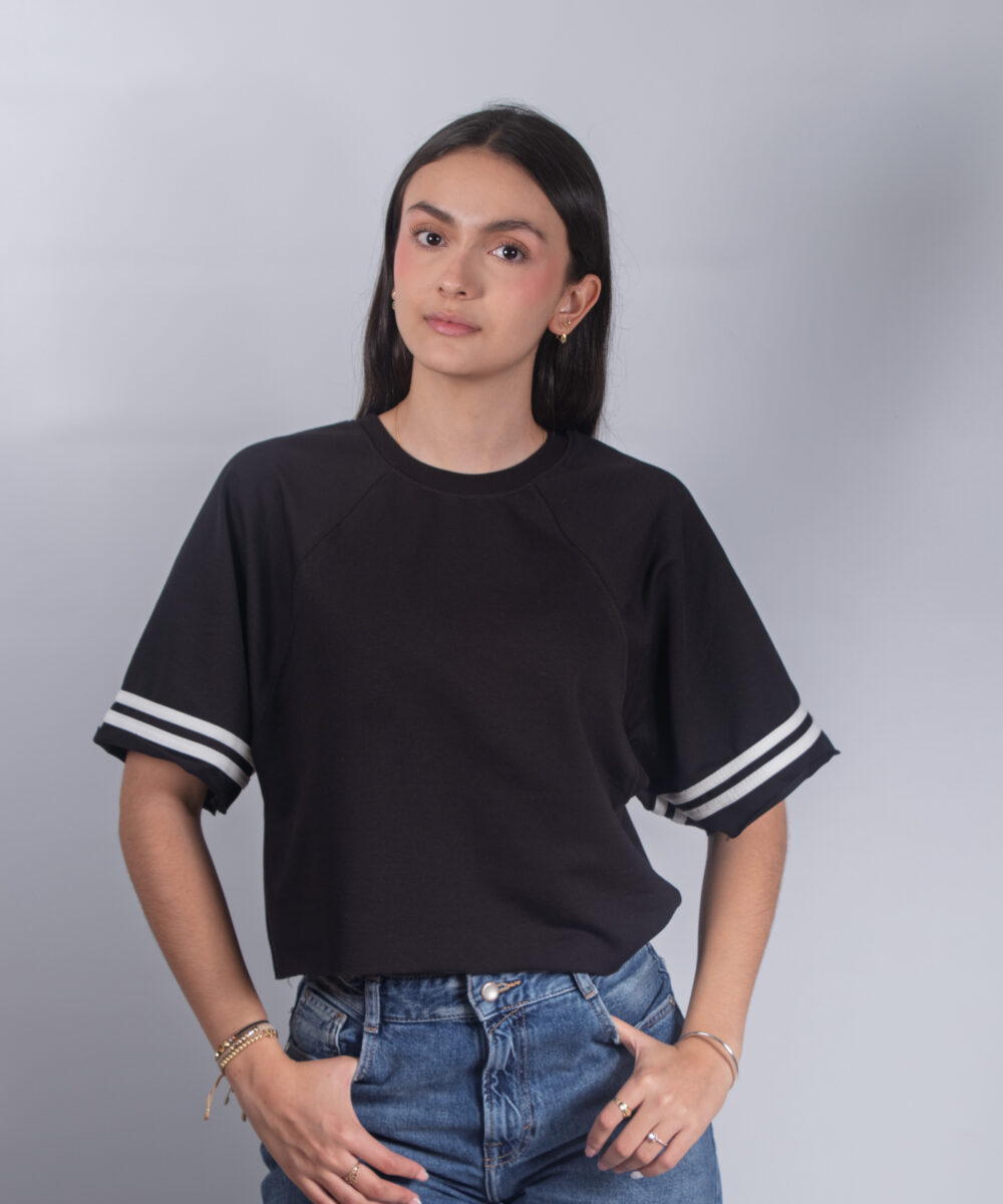 camiseta moon oversize dama negra